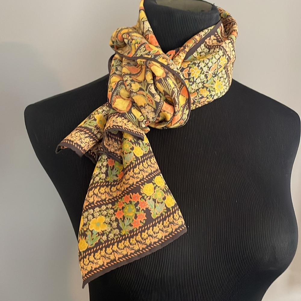 Nik-Nik Vintage 70’s Floral Patterned Silk Scarf View 5